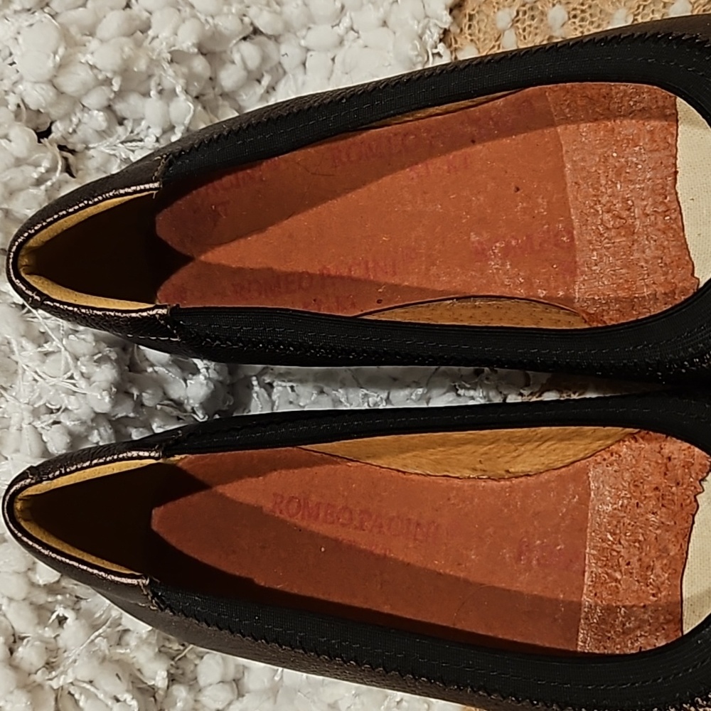 Clarks Slip-on Shoes - Picture 4 of 15